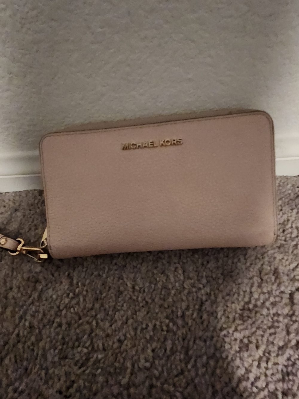 Michael Kors Pale Pink Pebbled Leather Zip Wallet with Gold Logo